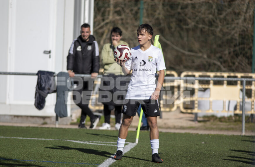 PRIMERA DIVISIÓN PROVINCIAL CADETES / JORNADA 13 / BURGOS C.F. vs C.D. INTERNACIONAL VISTA ALEGRE