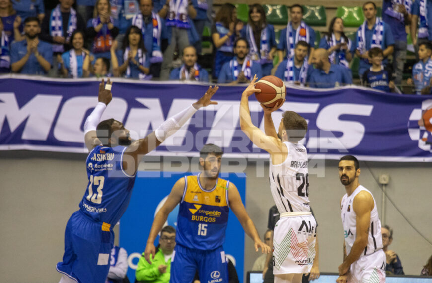 LEB ORO / JORNADA 19 / LONGEVIDA SAN PABLO BURGOS vs GRUPO ALEGA CANTABRIA