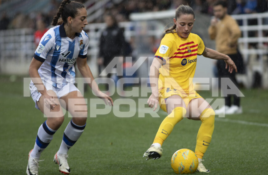 LIGA FINETWORK / JORNADA 19 / REAL SOCIEDAD vs FC BARCELONA