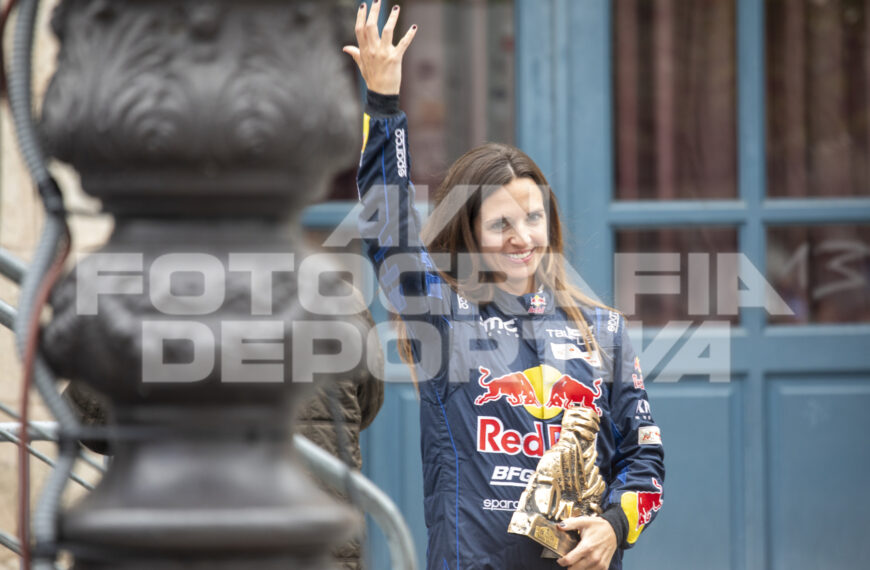 HOMENAJE A CRISTINA GUTIERREZ